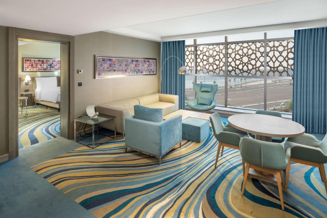 Superior Suite Partial Sea View Lounge Access